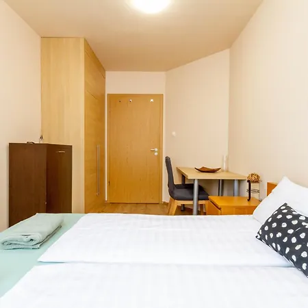 Modern Comfort In Jozsef Street By Nw Budapesta Exterior foto