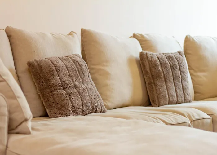Modern Comfort In Jozsef Street By Nw