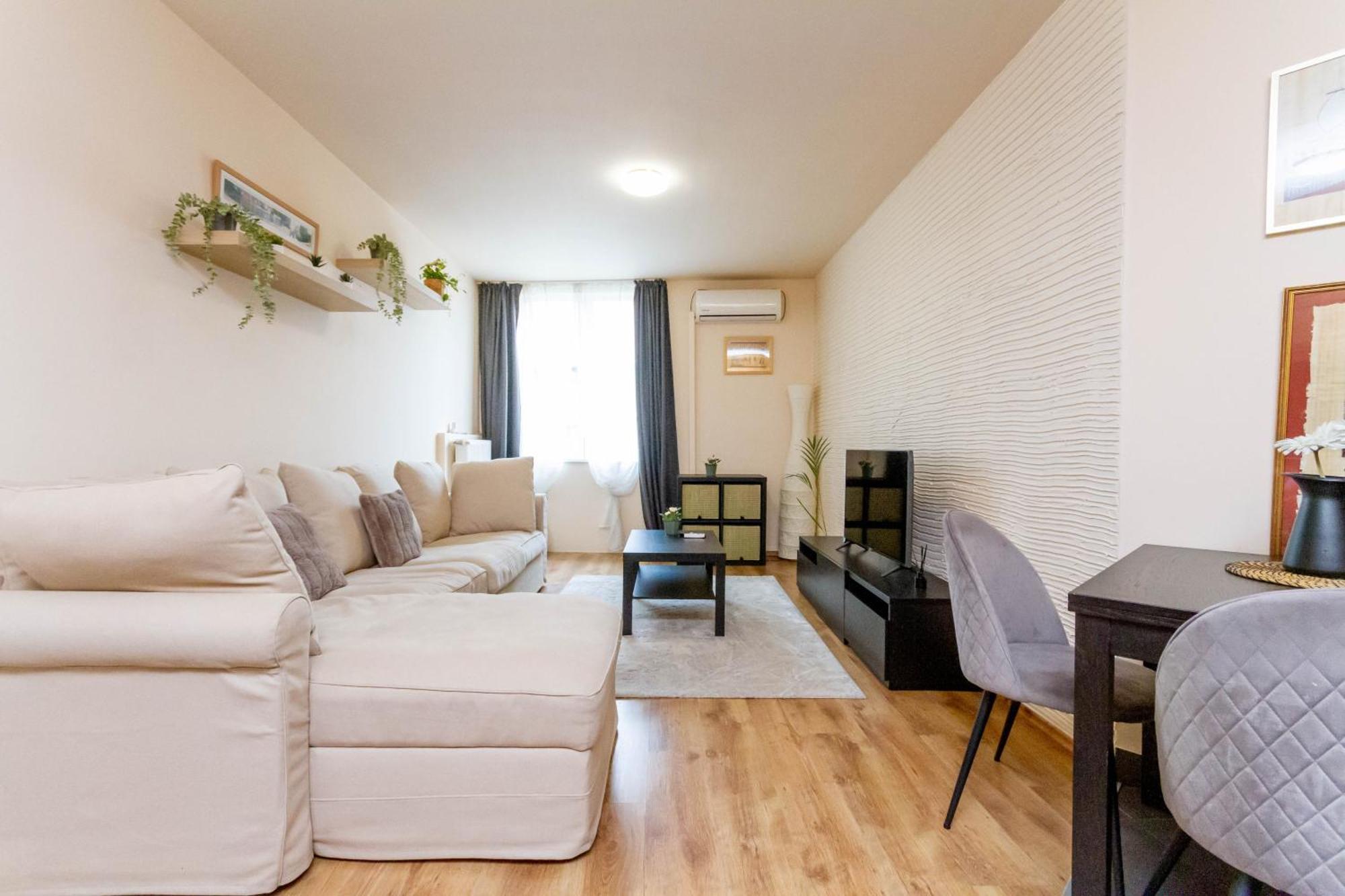 Modern Comfort In Jozsef Street By Nw Apartament