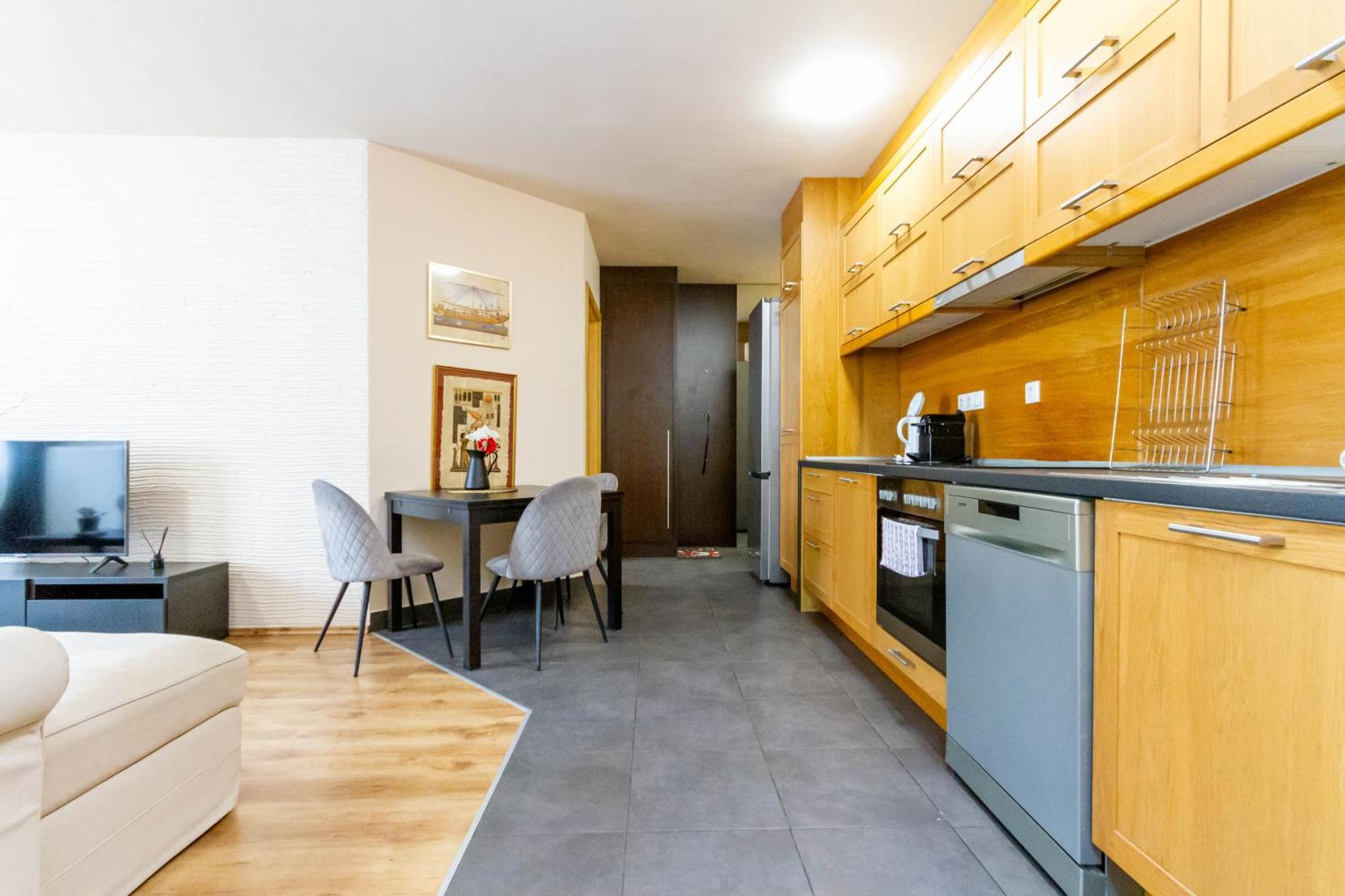 Modern Comfort In Jozsef Street By Nw Apartament Budapesta
