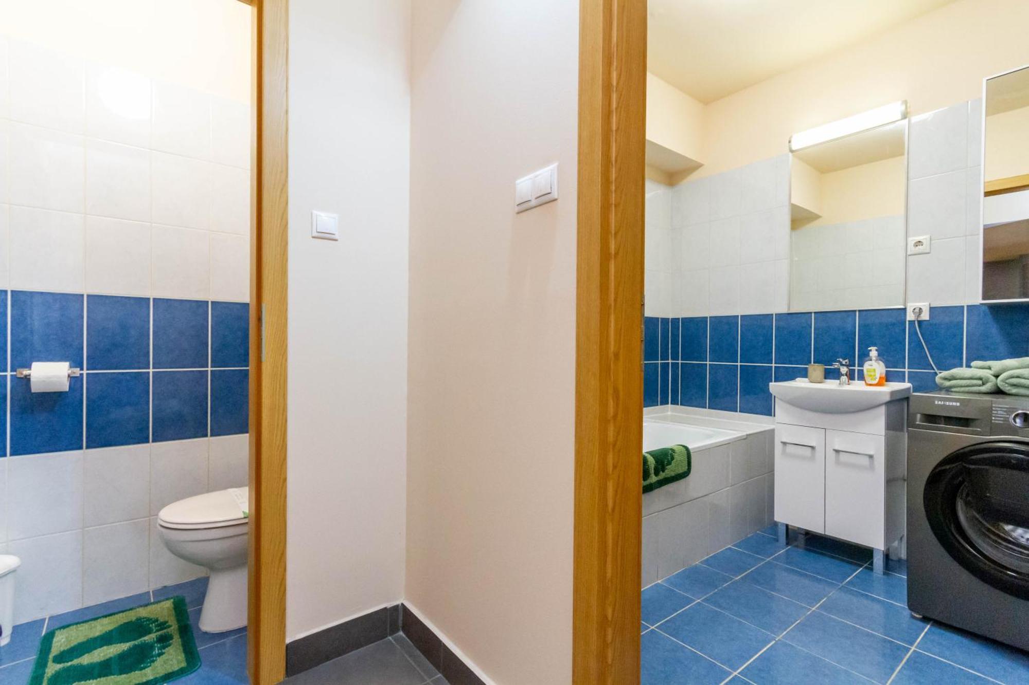 Modern Comfort In Jozsef Street By Nw Budapest